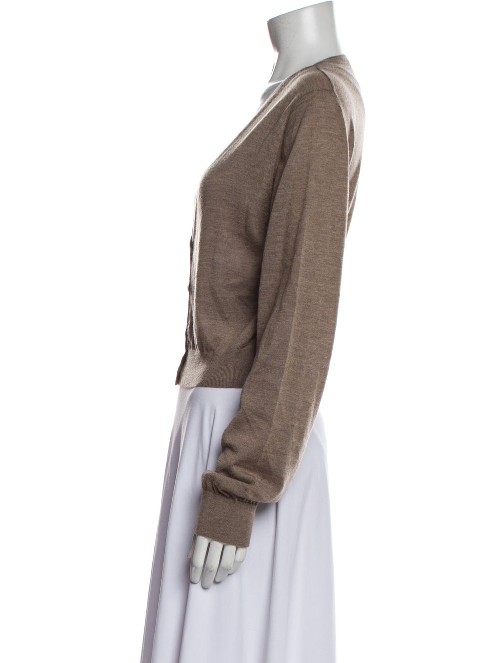 Éterne Deep V-Neck Cashmere Sweater